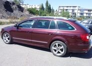 Škoda Superb 9