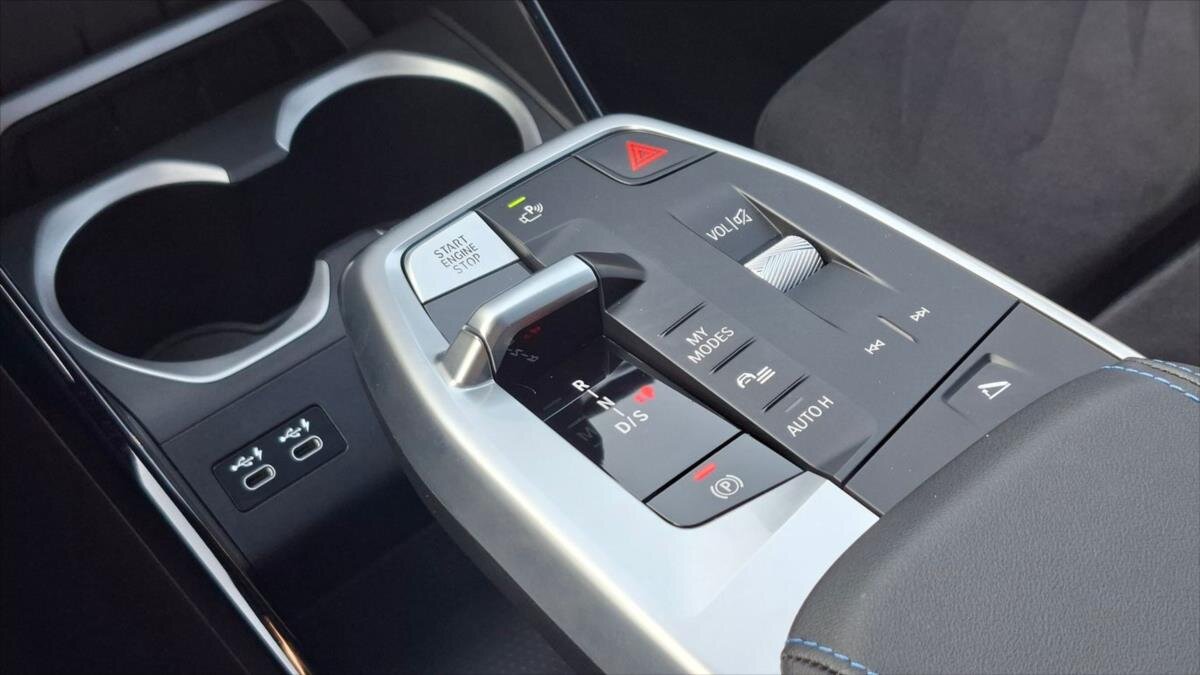 BMW X2 SUV / Terénní 2,0 l 221 kw