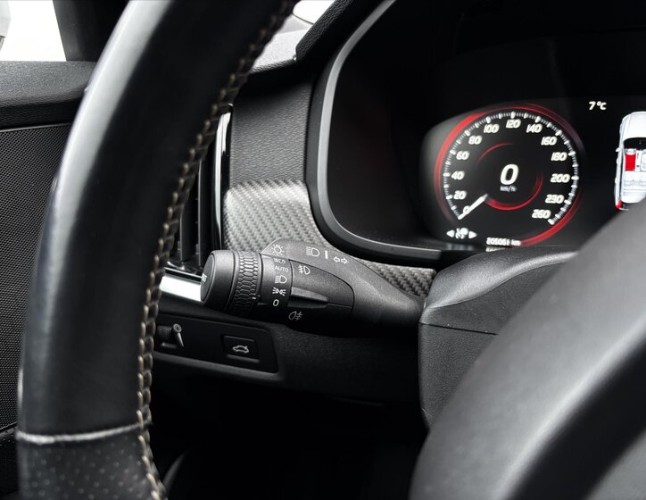 Volvo V90 Kombi 2,0 l 173 kw