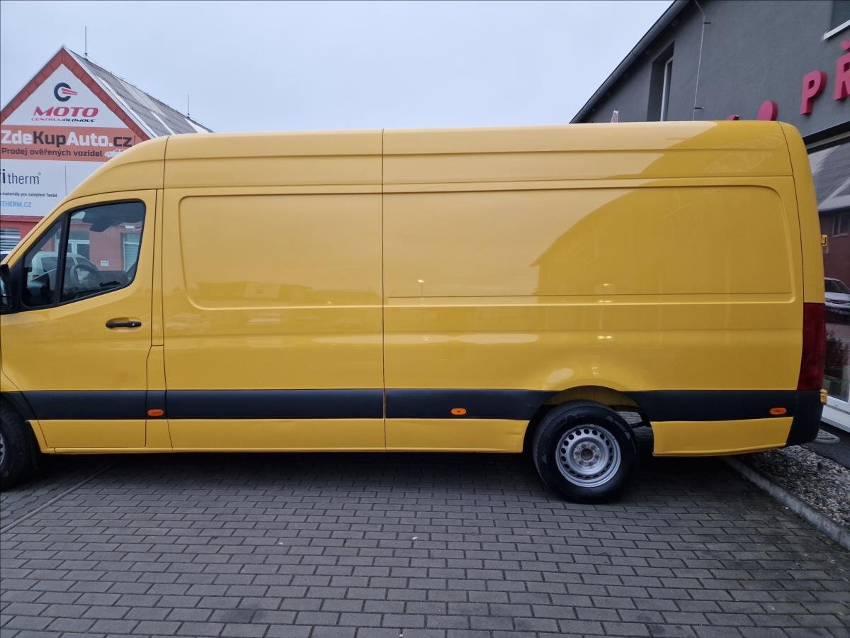 Mercedes-Benz Sprinter Skříň 2,1 l 105 kw