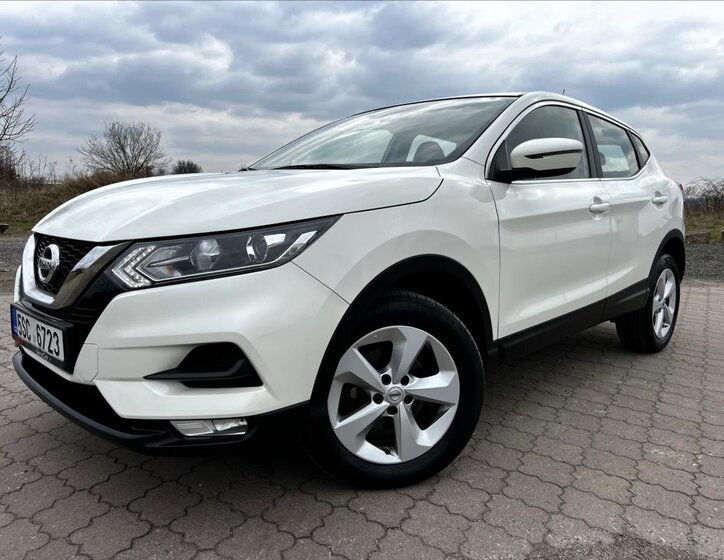 Nissan Qashqai SUV / Terénní 1,3 l 103 kw