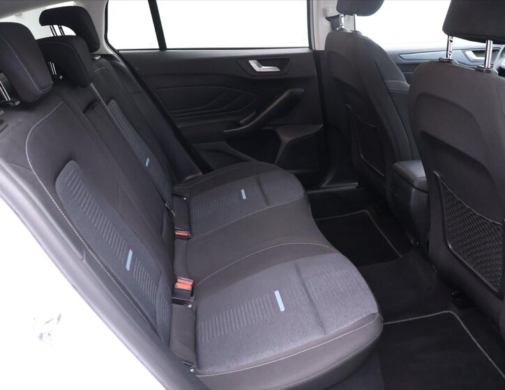 Ford Focus Kombi 999,0 114 kw