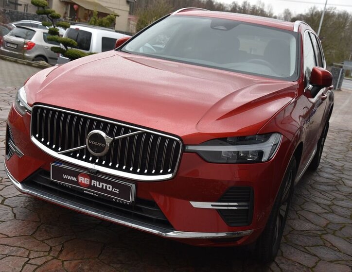 Volvo XC60 SUV / Terénní 2,0 l 186 kw