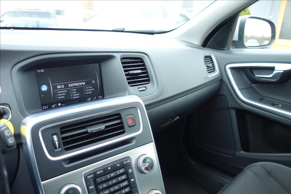 Volvo V60 Kombi 2,0 l 133 kw