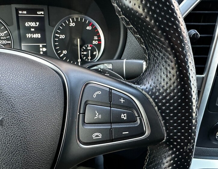 Mercedes-Benz Vito 22