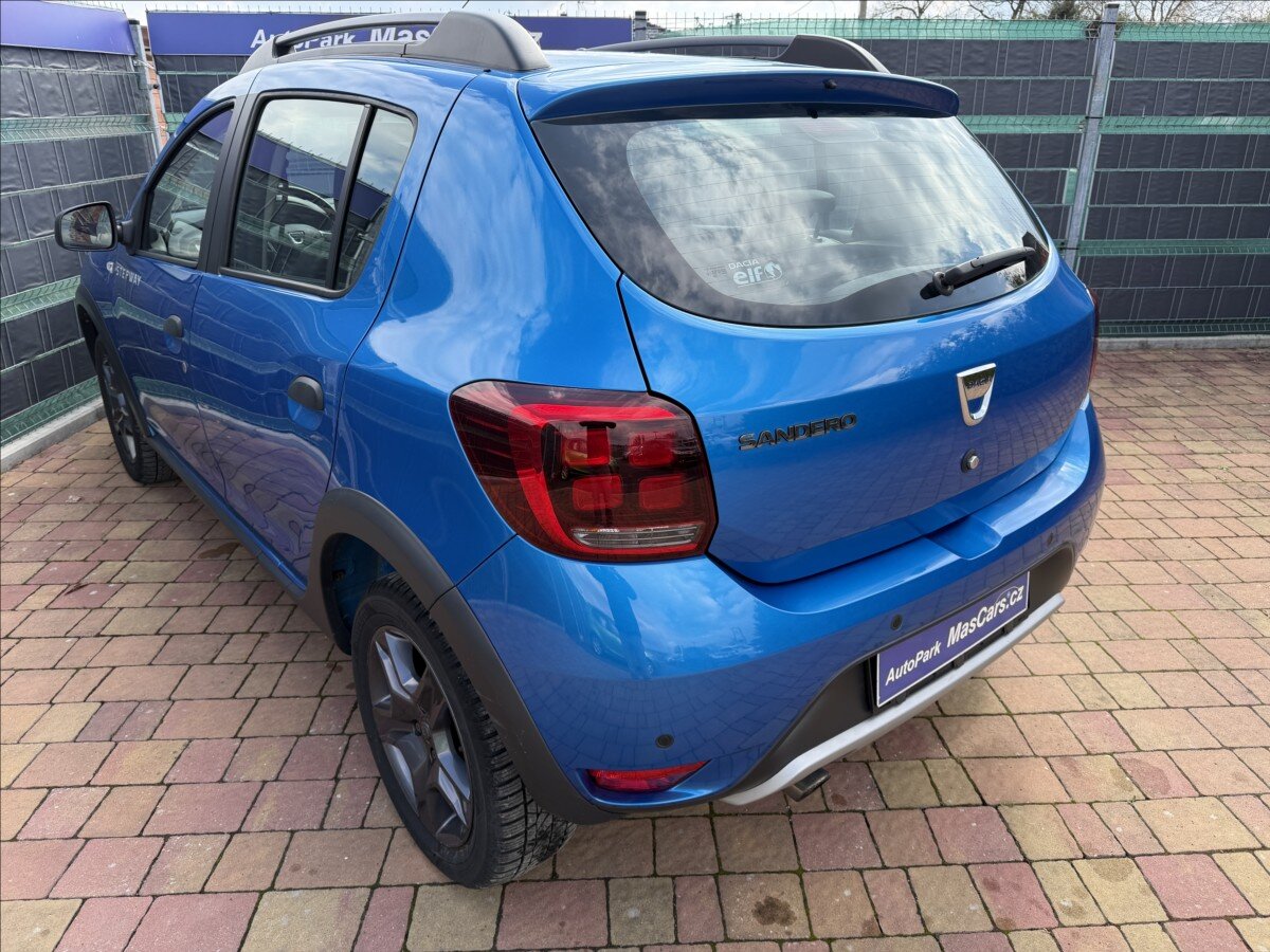 Dacia Sandero Hatchback 898,0 66 kw