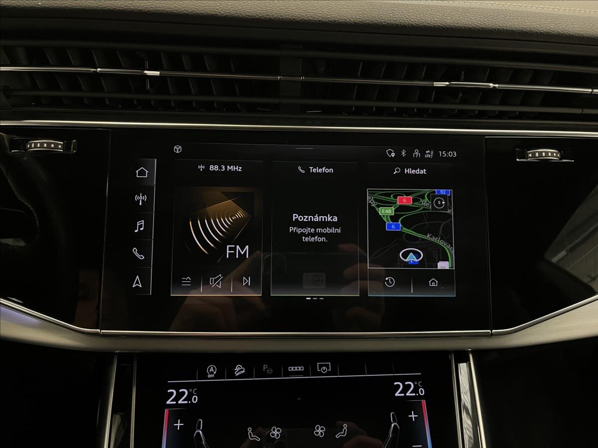 Audi Q8 SUV 3,0 l 210 kw