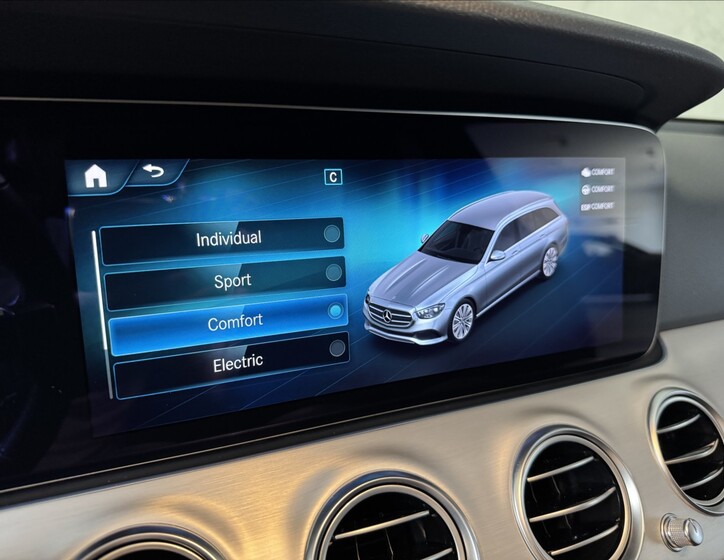 Mercedes-Benz Třídy E 35