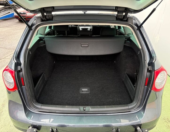 Volkswagen Passat Kombi 1,4 l 90 kw