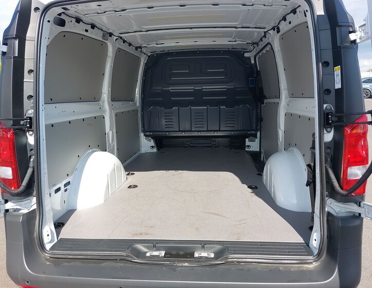 Mercedes-Benz Vito 12
