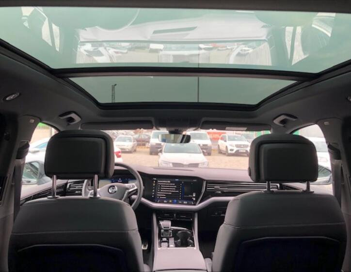 Volkswagen Touareg 7