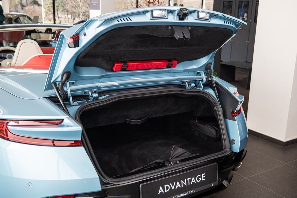 Aston Martin Ostatní Kabriolet 4,0 l 500 kw