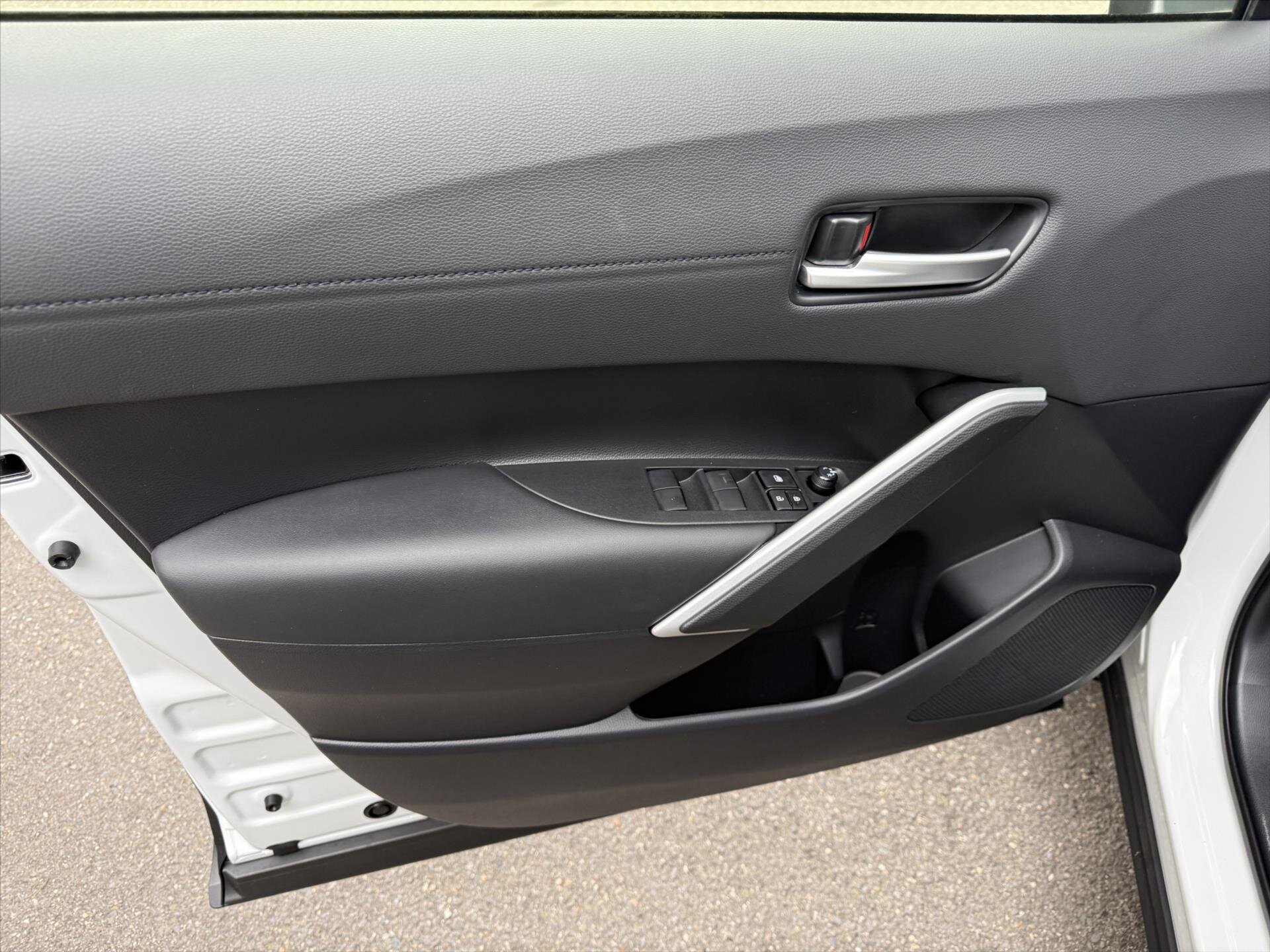 Toyota Corolla Cross SUV / Terénní 2,0 l 112 kw