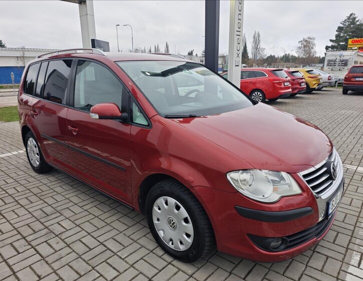 Volkswagen Touran MPV 1,4 l 103 kw