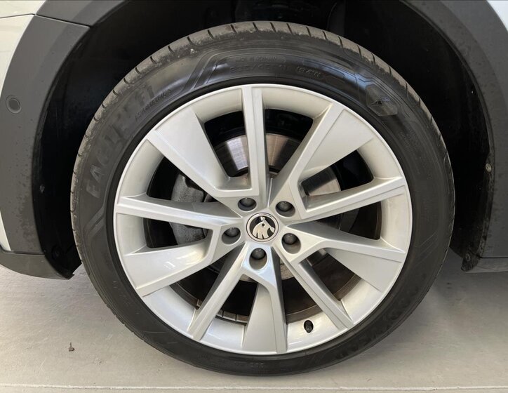 Škoda Superb Kombi 2,0 l 147 kw