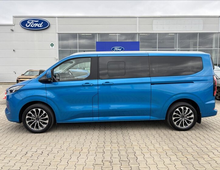 Ford Tourneo Custom MPV 0,0 160 kw