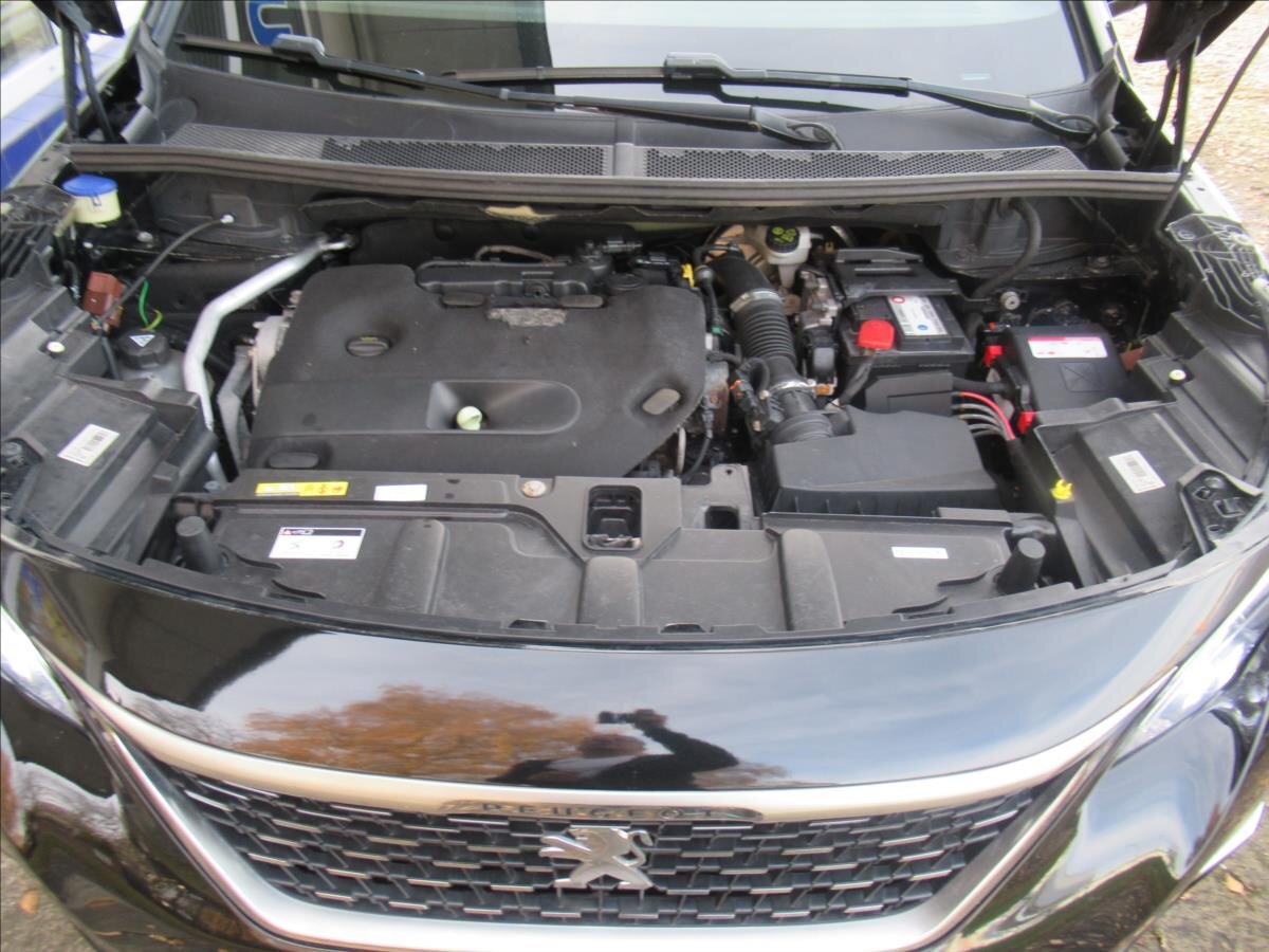Peugeot 5008 Kombi 2,0 l 130 kw