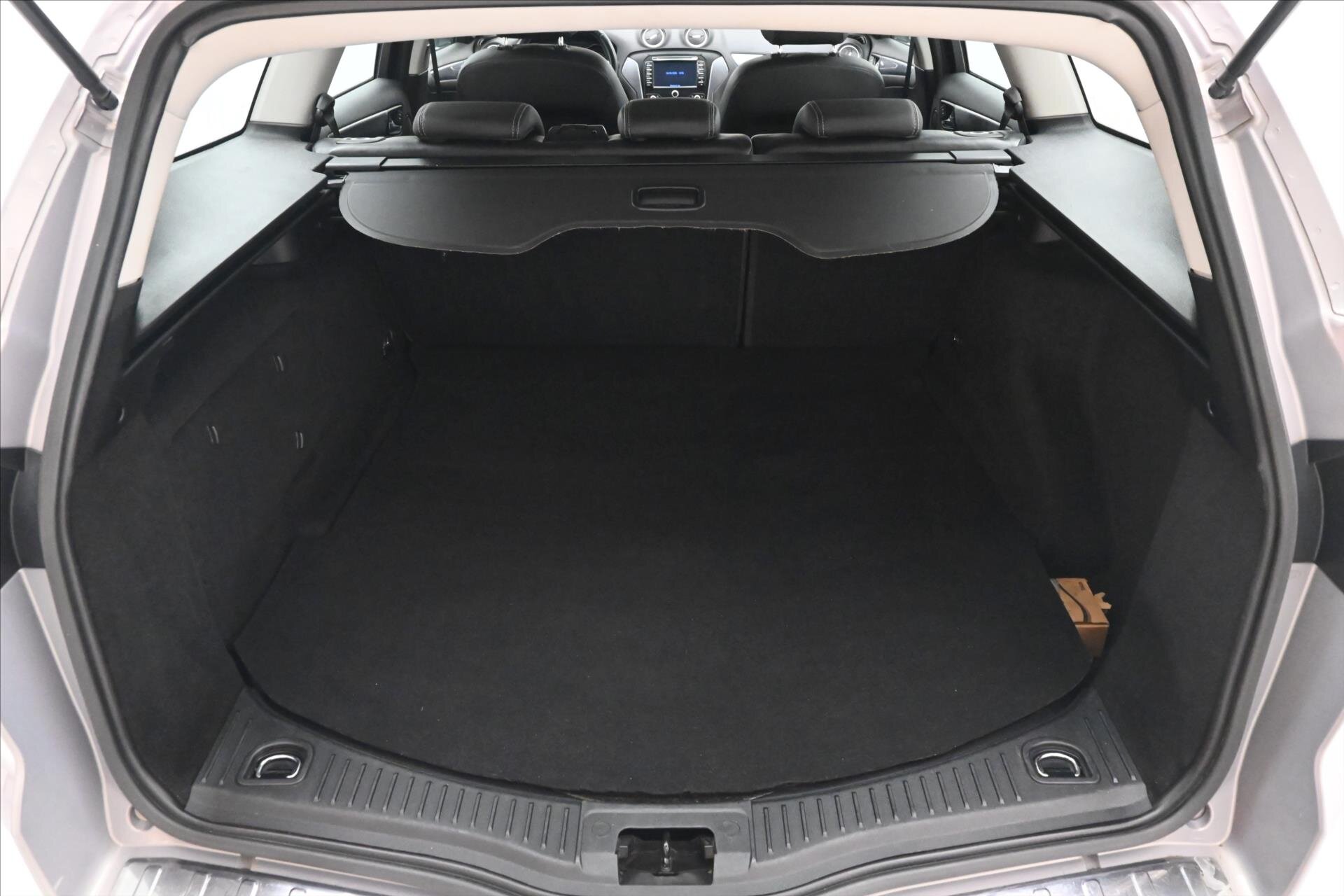 Ford Mondeo Kombi 2,0 l 120 kw