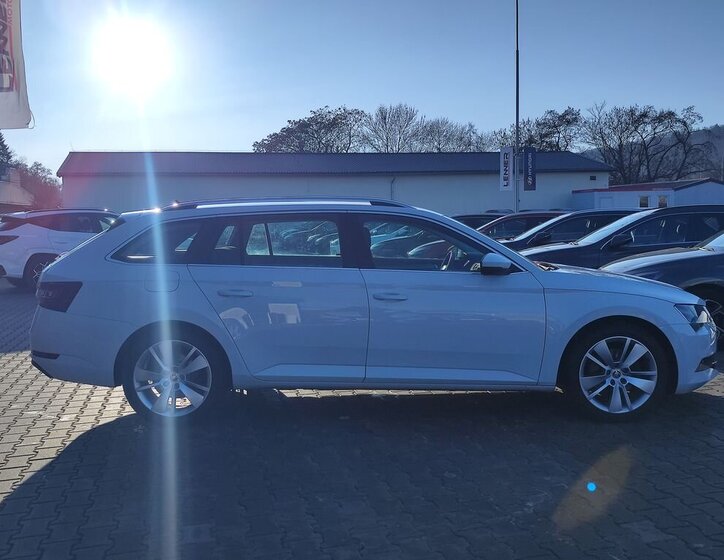 Škoda Superb Kombi 2,0 l 110 kw