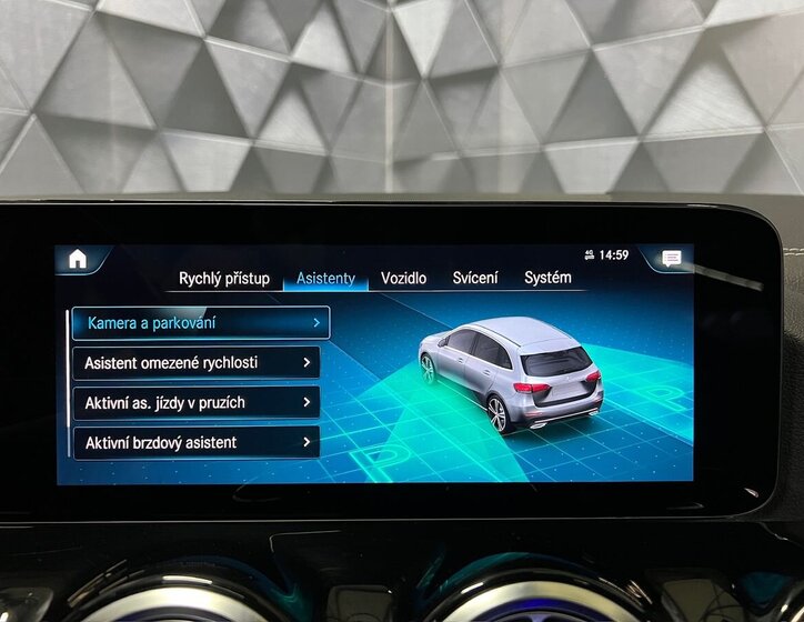 Mercedes-Benz Třídy B 16