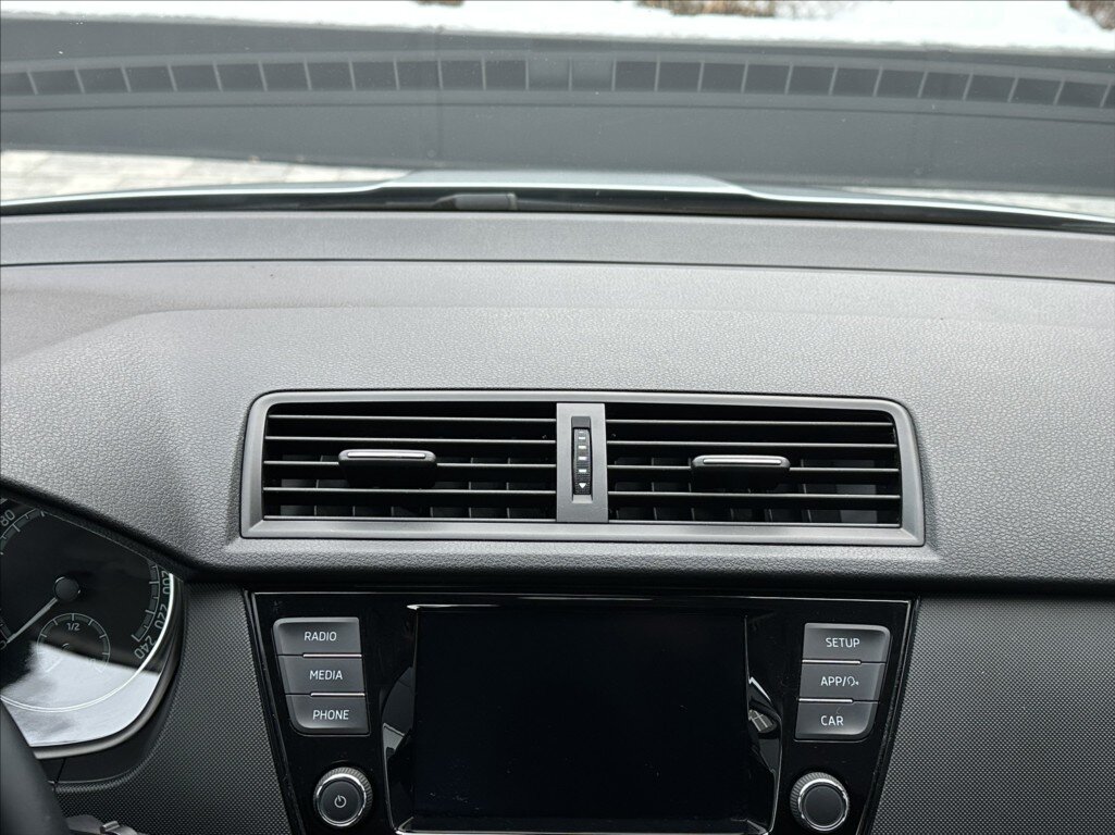 Škoda Fabia Hatchback 999,0 70 kw