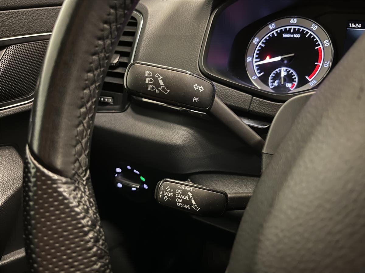 Škoda Karoq SUV 1,5 l 110 kw