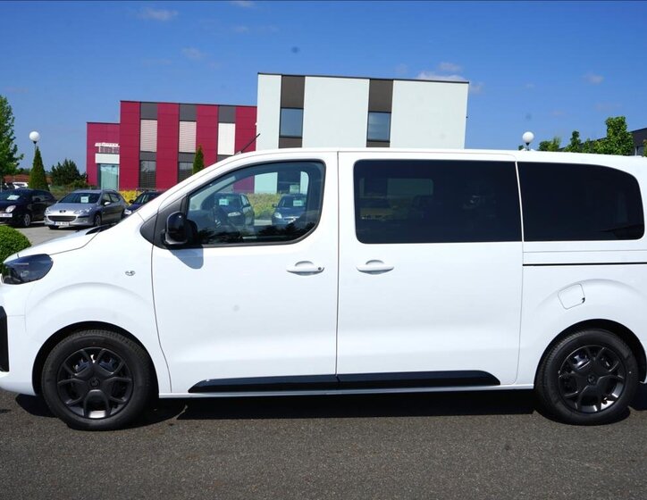 Citroën SpaceTourer MPV 2,2 l 110 kw
