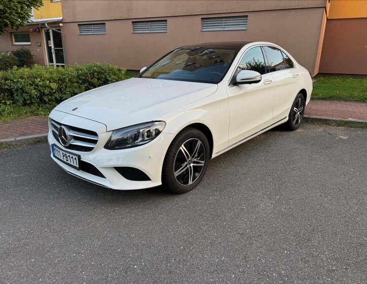 Mercedes-Benz Třídy C Sedan / Limuzína 2,0 l 143 kw