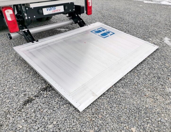 Volkswagen Crafter Skříň 2,0 l 120 kw