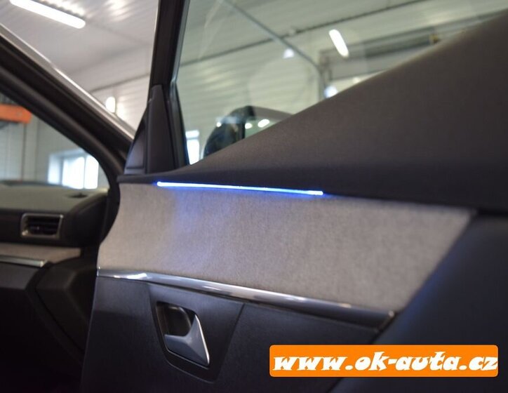 Peugeot 5008 MPV 1,5 l 96 kw