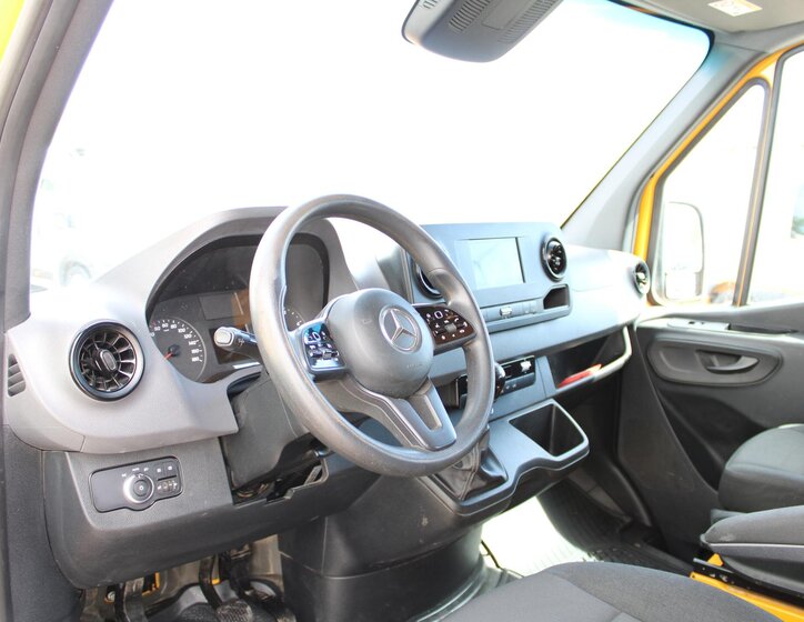 Mercedes-Benz Sprinter Užitková 2,1 l 120 kw
