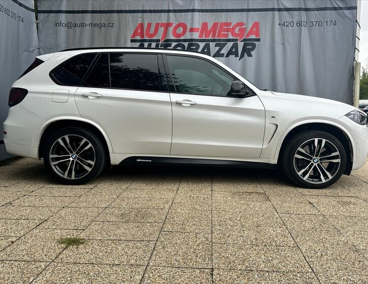 BMW X5 Kombi 3,0 l 280 kw