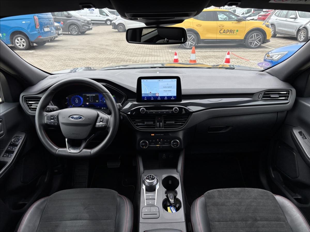 Ford Kuga SUV / Terénní 2,5 l 140 kw