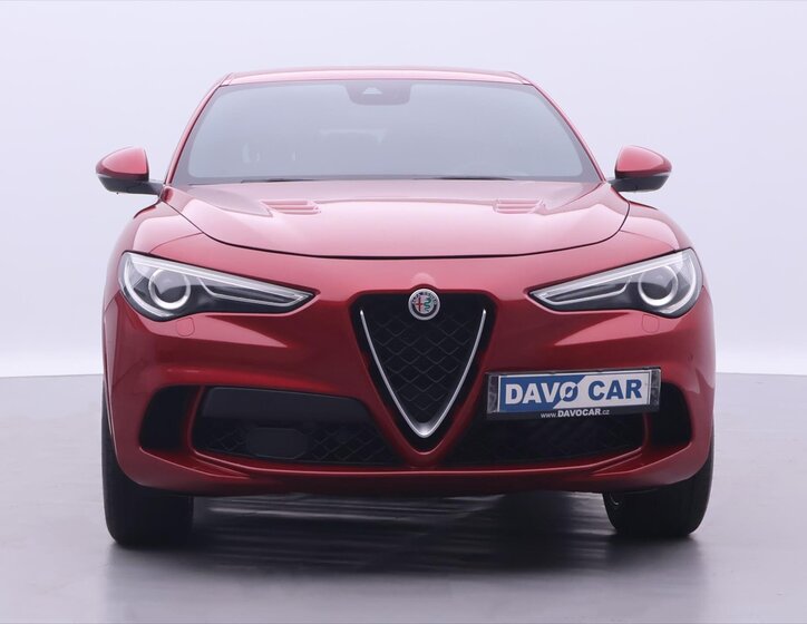 Alfa Romeo Stelvio SUV / Terénní 2,9 l 375 kw