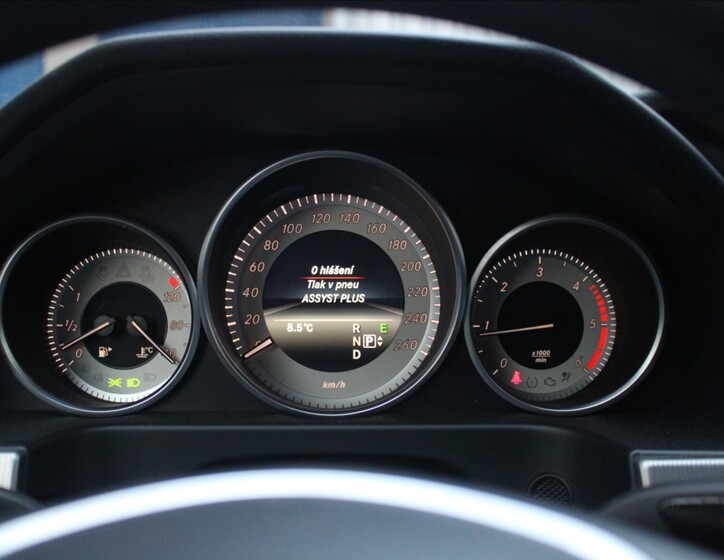 Mercedes-Benz Třídy E 29