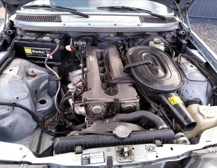 Mercedes-Benz 280 11