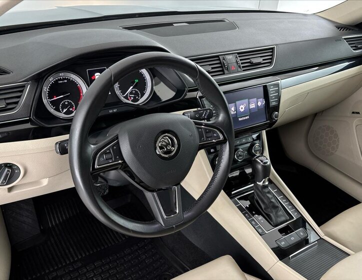 Škoda Superb Liftback 2,0 l 206 kw