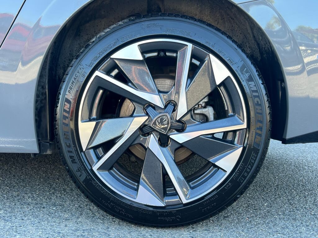 Peugeot 308 Kombi 1,2 l 96 kw