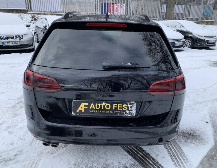 Volkswagen Golf Kombi 2,0 l 135 kw