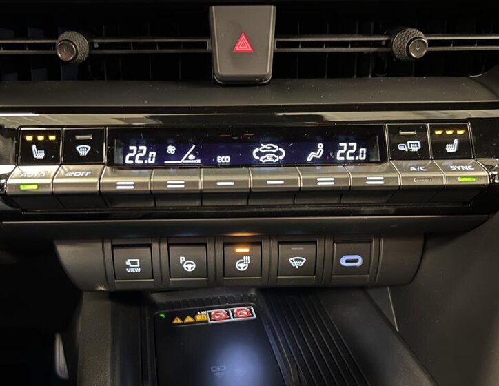 Toyota C-HR Hatchback 2,0 l 111 kw