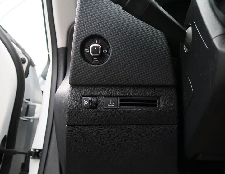 DS Automobiles DS4 Hatchback 1,2 l 100 kw