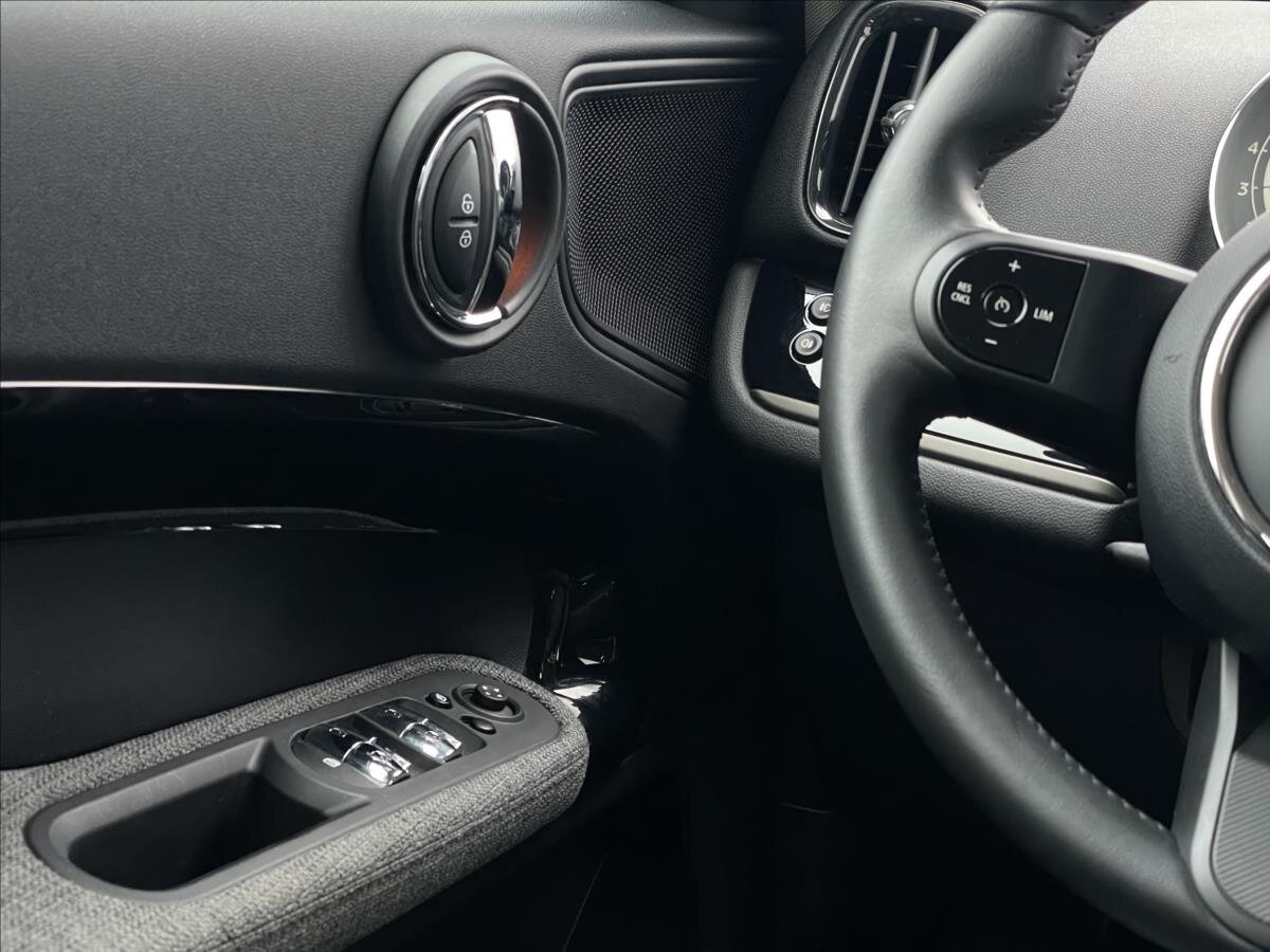 Mini Countryman SUV 1,5 l 100 kw