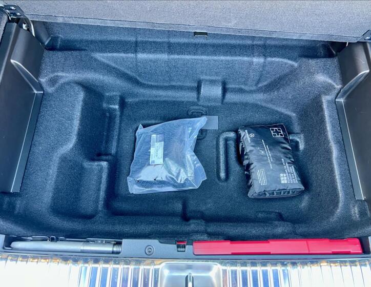 Mercedes-Benz Třídy E 19