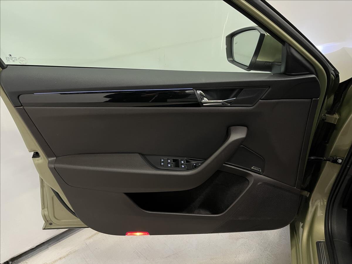 Škoda Superb Liftback 2,0 l 140 kw