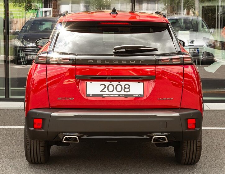 Peugeot 2008 SUV / Terénní 1,2 l 100 kw