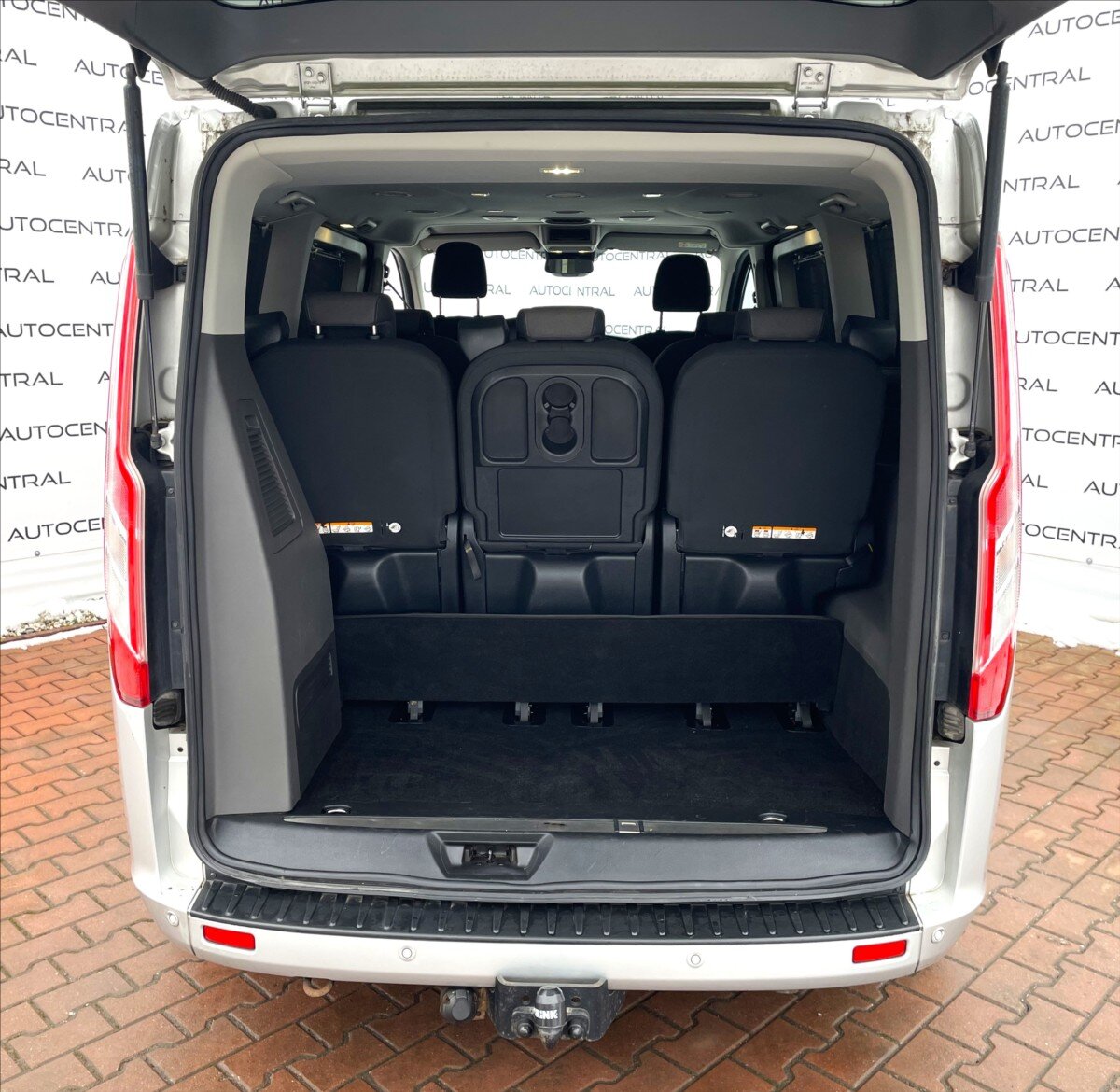 Ford Tourneo Custom MPV 2,0 l 96 kw