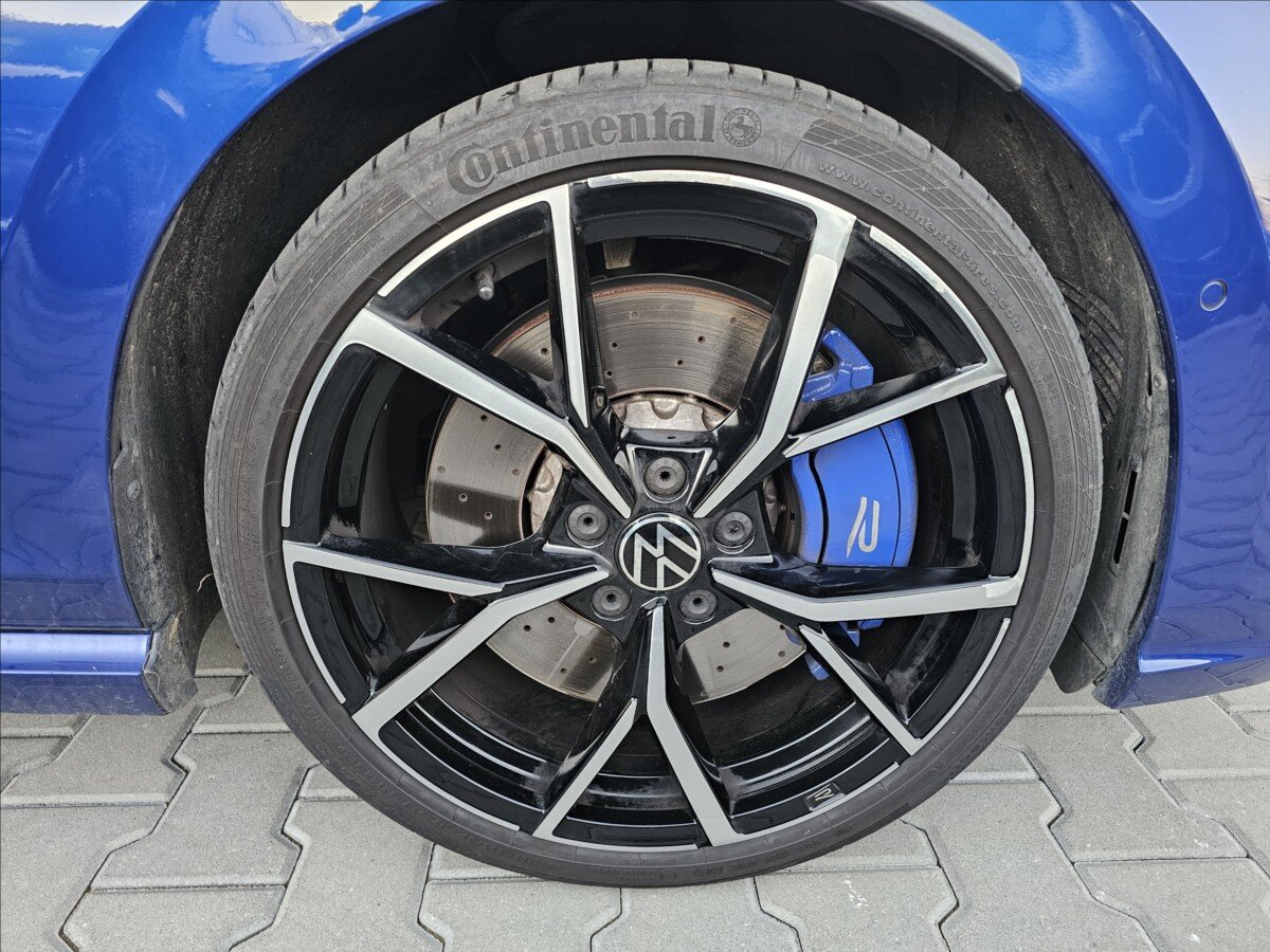 Volkswagen Golf Kombi 2,0 l 235 kw