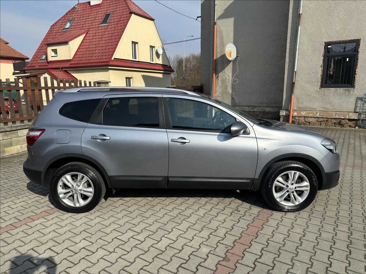 Nissan Qashqai Hatchback 2,0 l 104 kw