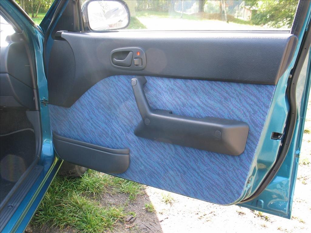 Suzuki Swift Hatchback 993,0 39 kw