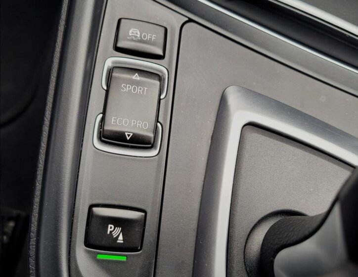 BMW Řada 3 Kombi 2,0 l 100 kw